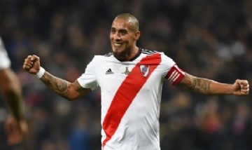 Jonatan Maidana terminó el secundario a los 40 años: "Quiero ser un ejemplo para mis hijos"