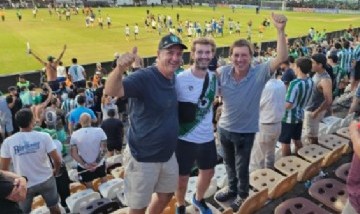 San Miguel: el Trueno Verde logró el ascenso y el intendente fue parte de la fiesta