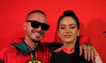 Se difundió una regla ortográfica gracias a Rosalía y J Balvin