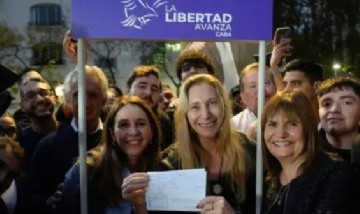 Patricia Bullrich abandonó el PRO y se afilió a La Libertad Avanza