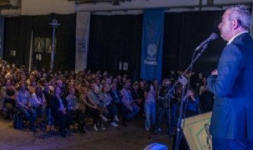 Javkin aseguró que "no se puede pensar la obra pública de la ciudad sin pensar en la salud"