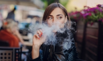 Empresa de cigarrillos electrónicos denunciada provocar adicciones en jóvenes