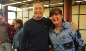 Fernando Gray entregó pases de transporte a personas con discapacidad