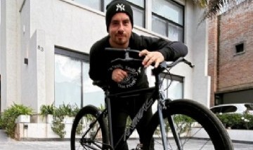 Fede Bal aprendió a andar en bicicleta...a los 33 años: "Las cosas llegan de distintas formas"