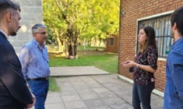 San Andrés de Giles: Puglelli visitó la sede del CBC-UBA ubicada dentro del Parque Municipal