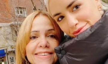 Lali Espósito le agradeció a su mamá por haber ido a su casa a cocinarle