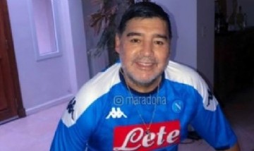 Diego Maradona festejó con todo la victoria del Napoli en la Copa Italia