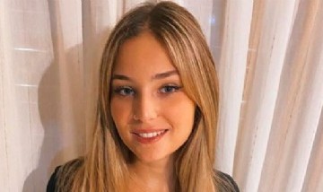 "Acá debería estar Cata", el emotivo homenaje de las amigas de Catalina en el inicio de clases