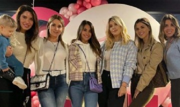Wanda Nara compartió fotos de la visita de Antonela Rocuzzo al cumpleaños de su hija Isabella