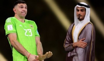 El divertido gesto de "Dibu" Martínez al ser nombrado Mejor Portero de Qatar 2022