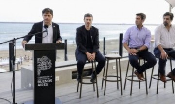 Kicillof hizo un balance del turismo y culpó a Milei por "destruir" la temporada de verano