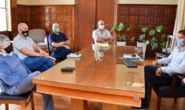San Nicolás: Passaglia anunció el pago de un bono de 30 mil pesos para los municipales