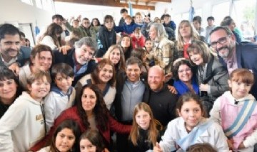 Kicillof inauguró la ampliación de la Escuela Primaria N° 12 de Mar Chiquita