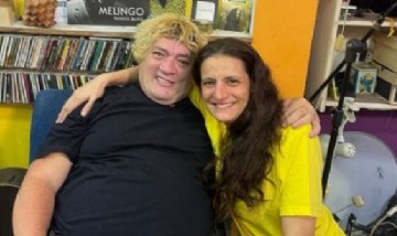 La vuelta del Pity Álvarez: El rockero apareció con un micrófono en mano y emocionó a todos