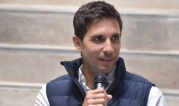 Santiago Passaglia anunció más de 300 notebooks para escuelas de San Nicolás y formación docente en IA