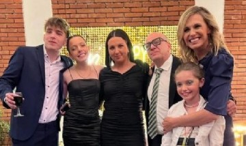Emma, la hija mayor de Denise Dumas y Campi, cumplió 15 años y lo celebraron con una tremenda fiesta
