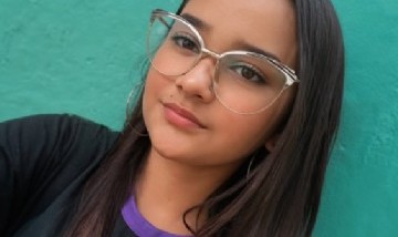 Una adolescente de 16 años murió electrocutada mientras se planchaba el pelo en Brasil