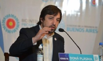 Kreplak volvió a criticar los autotest de Covid: "Es peligroso porque se hace sin capacitación"