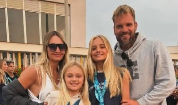 Tiene 14 años, es hija de Melina Pitra y Fabián Assmann y ya brilla con Argentina en surf