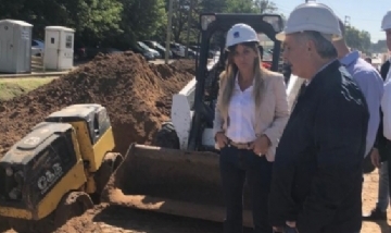 Con foco en reactivar la economía, Malena Galmarini recorrió Escobar para poner en marcha obras que estaban paralizadas