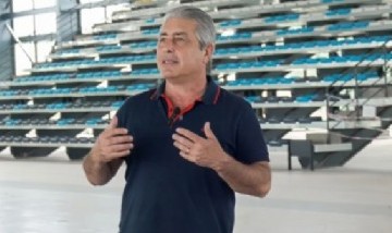 Javier Martínez defendió el microestadio de Pergamino y aseguró que se hizo con recursos propios