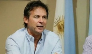 Eduardo Costa fue internado por una obstrucción arterial y le colocaron dos stents