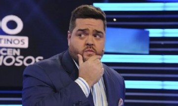 Darío Barassi mandó al frente a una reconocida cantante por no hacerle un favor