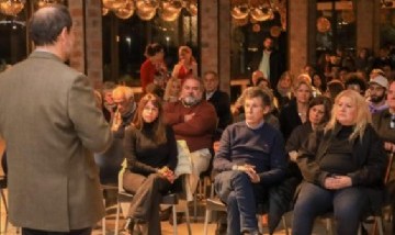 Posse participó de un encuentro para ayudar a niños con trastornos neurológicos
