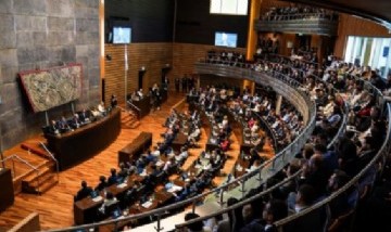 Passalacqua prepara el desdoblamiento electoral en Misiones y evalúa votar entre abril y mayo