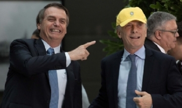 Macri ofrece ayuda y sigue la preocupación por el Amazonas