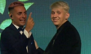Con la ayuda de Coscu y Brunenger, un joven pilarense pudo acceder a una silla de ruedas