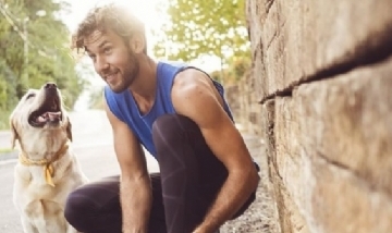 César y Zeus en Andalucía, España.