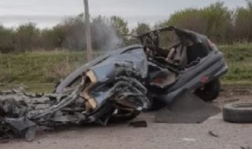 Murió un adolescente de 16 años que manejaba en la ruta y chocó de frente contra un camión
