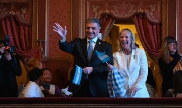 Jorge Macri les tomó la promesa de lealtad a la bandera a más de mil chicos de escuelas primarias