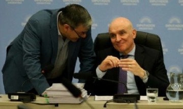 Exigen que expulsen a José Luis Espert de Diputados por "denigrar" a Florencia Kirchner