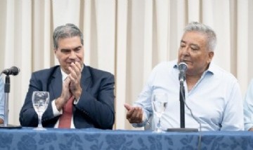 Capitanich y Ledesma cuestionaron la reforma laboral y pronosticaron un triunfo del peronismo en 2027