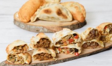 Regalan empanadas a recuperados de coronavirus que donen plasma