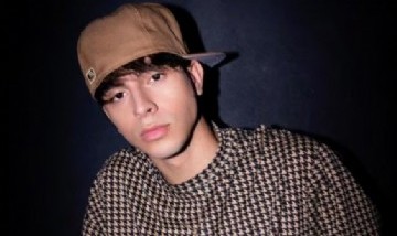 Rusherking habría iniciado un nuevo romance y las pistas apuntan a una modelo