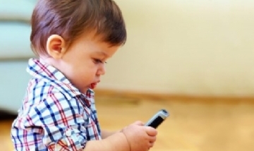 Argentina es el país donde los chicos acceden a más temprana edad a un celular