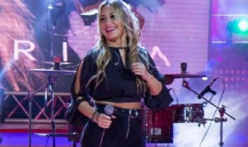 Karina La Princesita volvió a los escenarios y tuvo un increíble blooper