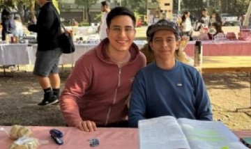 Venden budines y alfajores con una meta: asistir al congreso de matemáticas en Bariloche