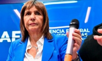 El fútbol le contestó a Patricia Bullrich: los cantos en la cancha de Argentinos Juniors