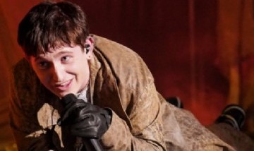 Dillom ganó un importante premio musical tras su cruce con el troll libertario