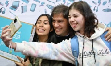 A pesar del ajuste del Gobierno nacional, la Provincia continuó con la entrega de netbooks