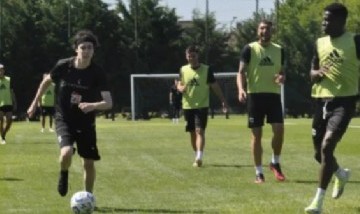 Inédito: Deportivo Riestra convocó al streamer Spreen para el partido contra el puntero Vélez