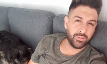 Julio y su perrito desde Santiago, Chile.