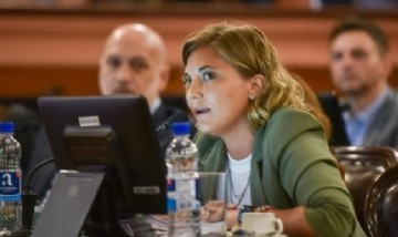 Quien es Stefanía Cora, la camporista que reemplazará a Kueider en el Senado