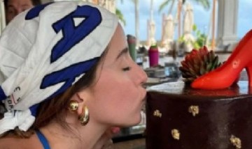 Los Montaner celebran a Evaluna por su cumpleaños 26 con una fiesta en altamar