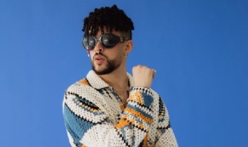 A lo Justin Bieber: Bad Bunny maltrató a un fan que buscaba una foto con él