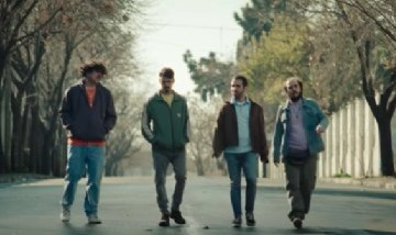 El Frente de Izquierda eligió parodiar a Okupas para su primer spot de campaña: mirá el video